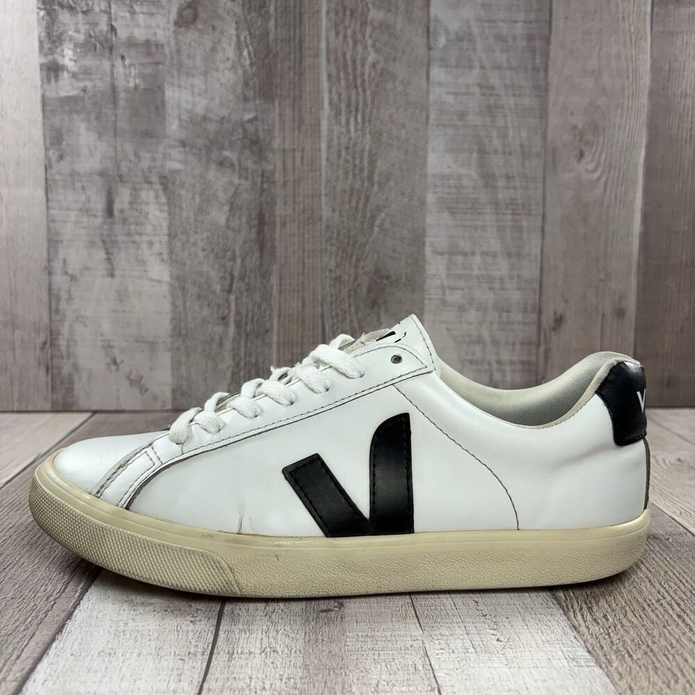 Veja White Leather Sneakers with Black V Logo - Picture 6 of 15